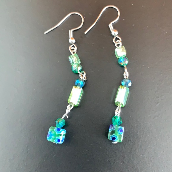 🦋2for$25Beautiful Crystals earring 🦋NWOT - Picture 4 of 11